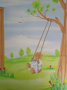 Wandmalerei mit Teddybären im Kita Spielraum