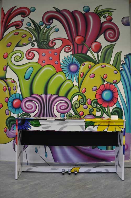 Piano Airbrush und passende Wandmalerei
