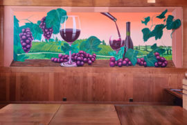 Weingenuss als Wandmalerei im Restaurant